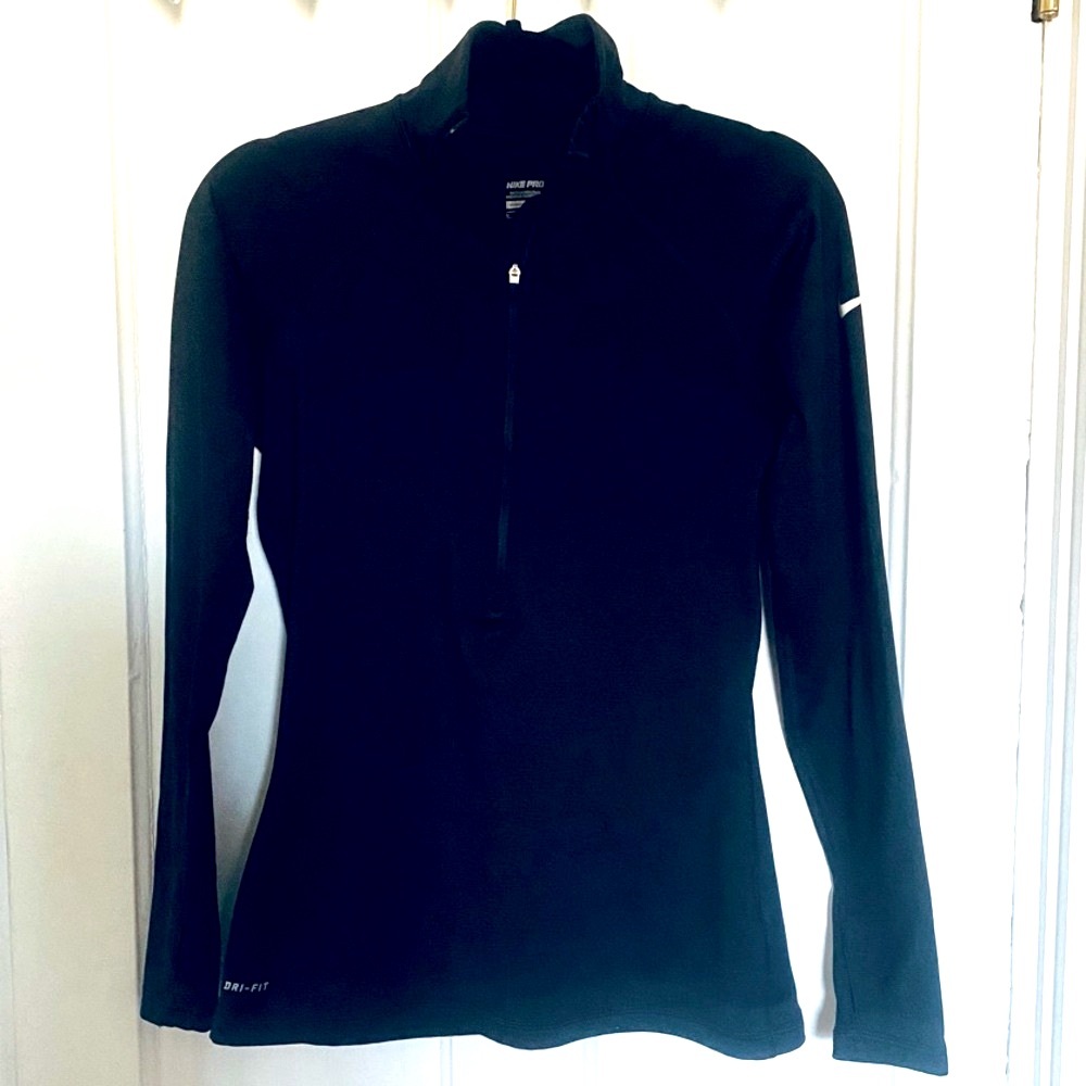 Nike Pro Performance Half-Zip jacket
Size M